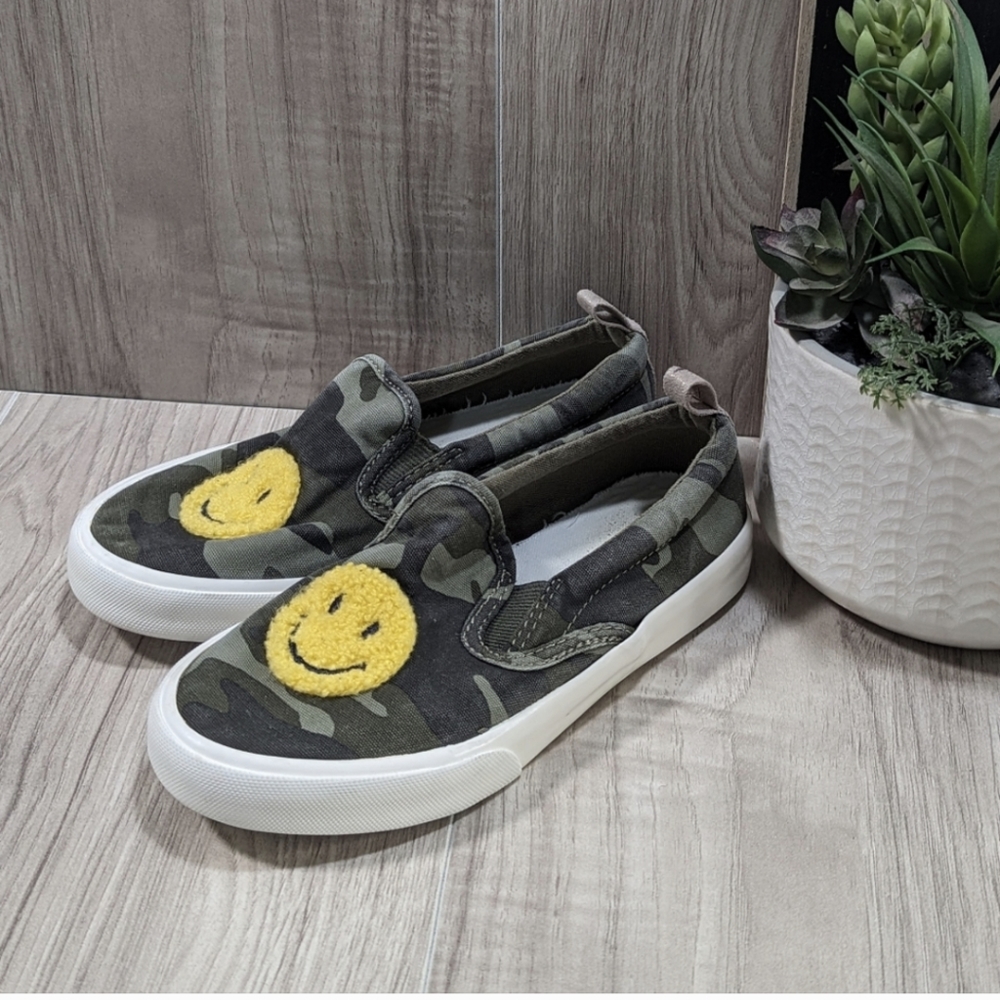 Gymboree SMILEY FACE Sneakers Girls Size 13 Camo Slip On